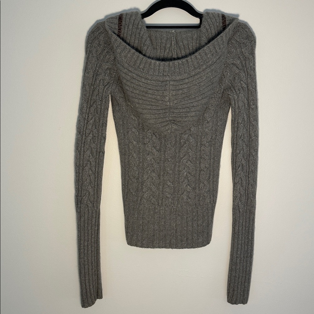 Vintage Y2K Abercrombie Wool/Cashmere/Rabbit Gray Cable Knit Cardigan - Picture 4 of 7